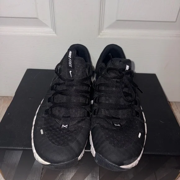 NIKE METCON SNEAKERS - Picture 3 of 3